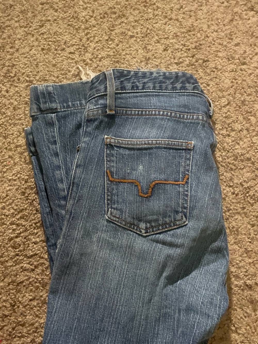 Kimes ranch Jennifer Classic Blue Denim Jeans with Back Pocket Stitching